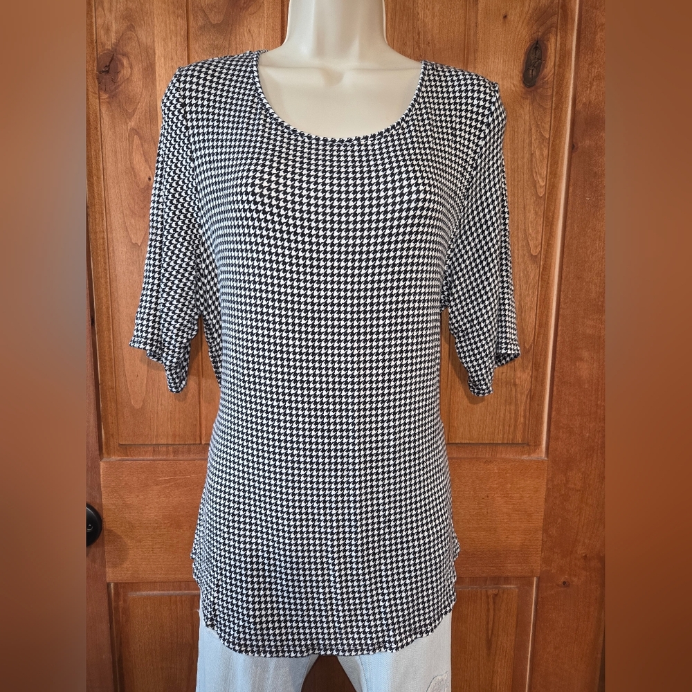 Apt. 9 Black and White Houndstooth Blouse